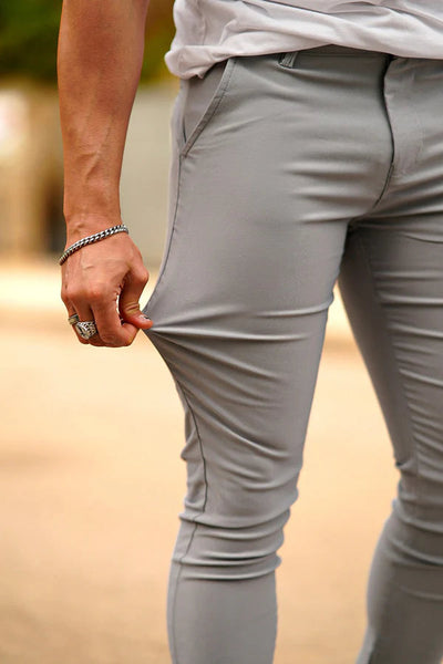 VertoFlex™ – męskie spodnie typu slim fit z elastycznym wykończeniem