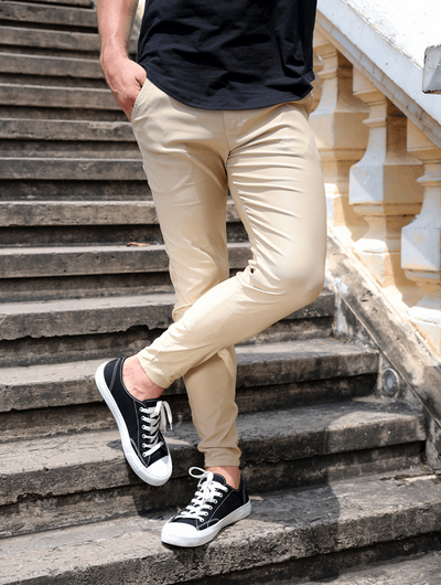 VertoFlex™ – męskie spodnie typu slim fit z elastycznym wykończeniem